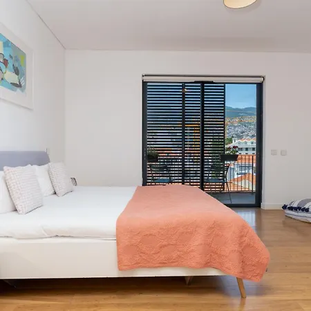 Parkside Marina Vista - By Lovelystay * Funchal (Madeira)