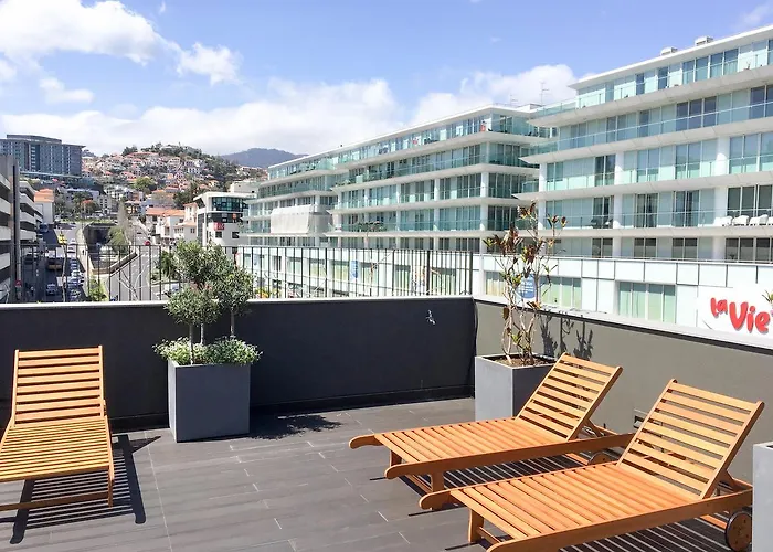 Parkside Marina Vista - By Lovelystay *