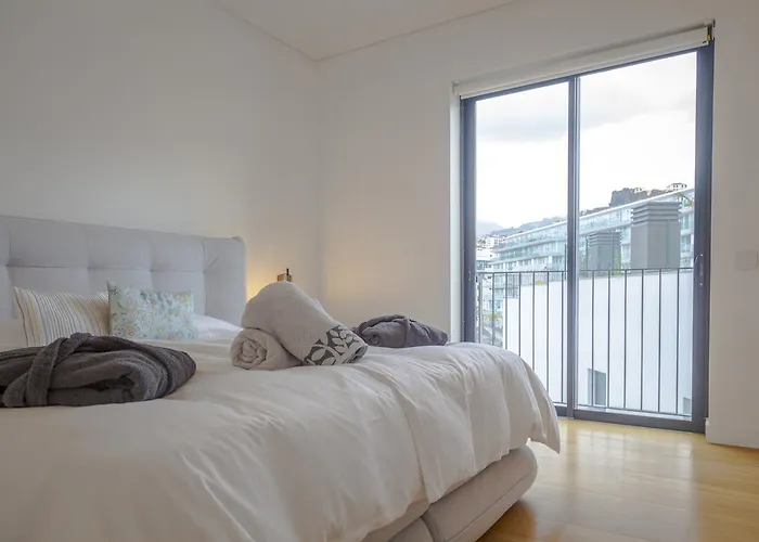 Parkside Marina Vista - By Lovelystay 아파트