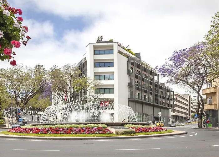 Parkside Marina Vista - By Lovelystay * Funchal (Madeira)