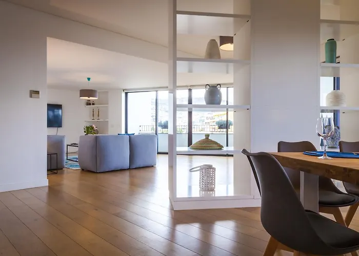 Parkside Marina Vista - By Lovelystay * 푼샬